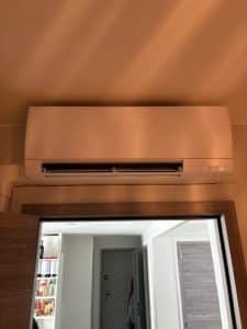 Unité intérieure multi-split posée dans appartement à Fontaine